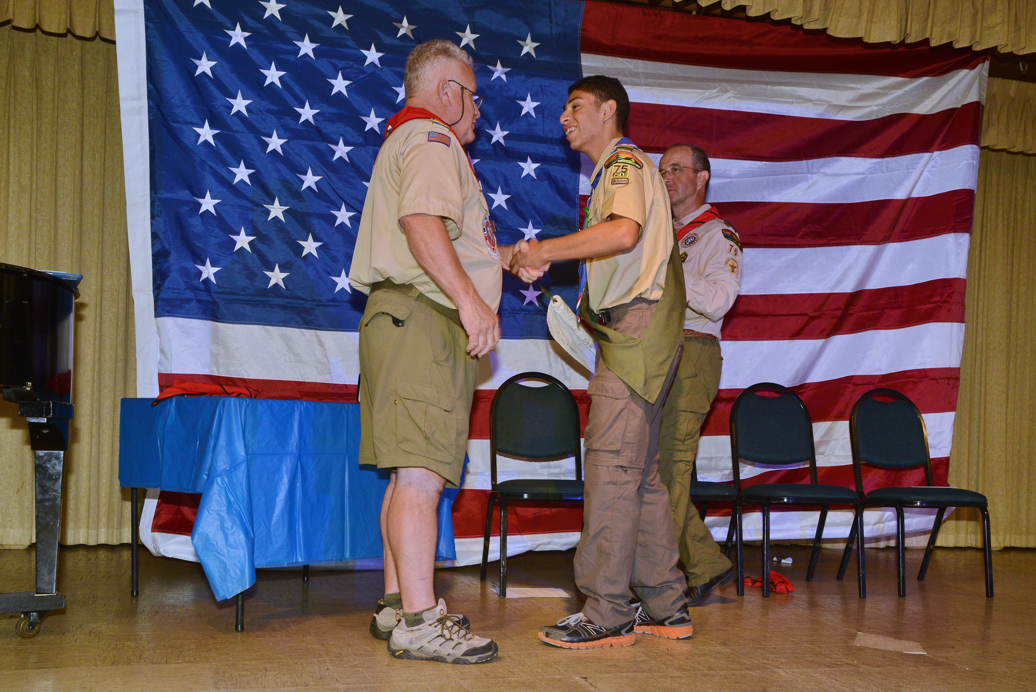 NIKON CORPORATION NIKON D600 24.0-70.0 mm f/2.8 34 mm 1/80 sec at f / 8.0 ISO 1000