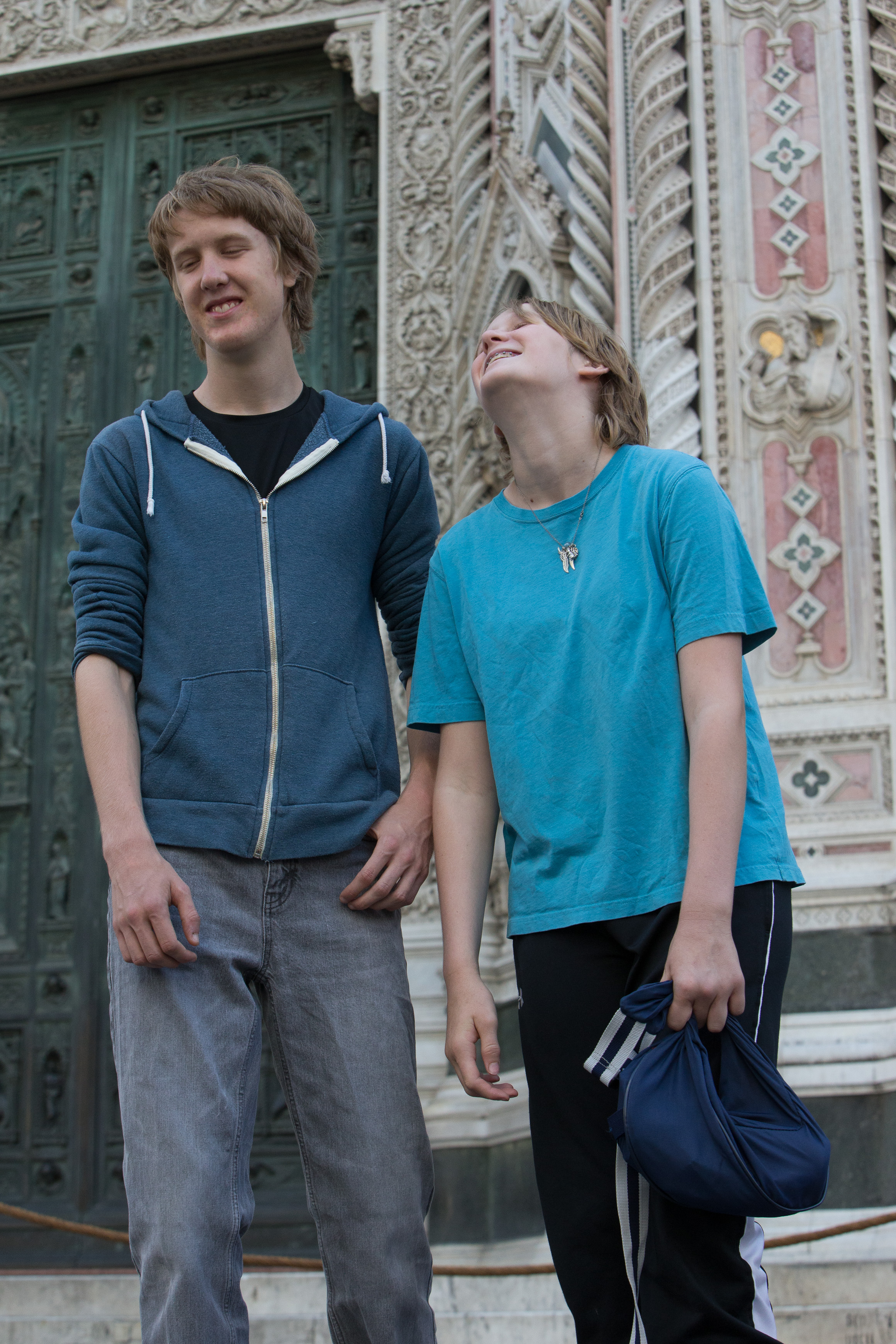 Canon Canon EOS-1D X EF70-200mm f/2.8L IS USM 70 mm 1/640 sec at f / 8.0 ISO 2000