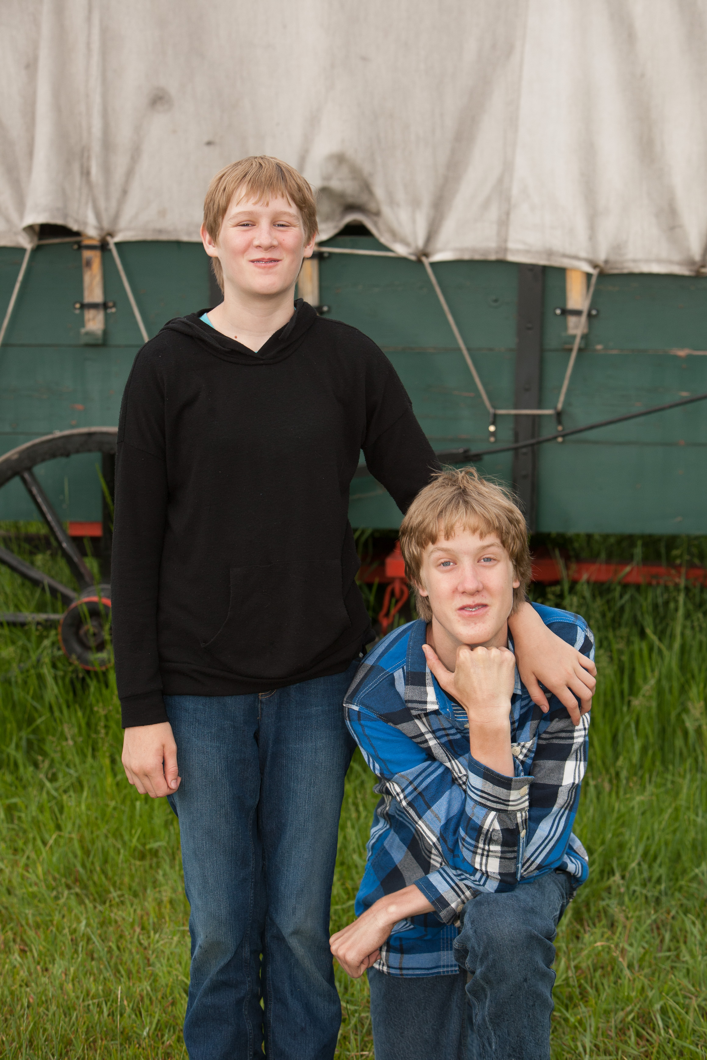 Canon Canon EOS 5D EF70-200mm f/2.8L IS USM 85 mm 1/125 sec at f / 5.6 ISO 800