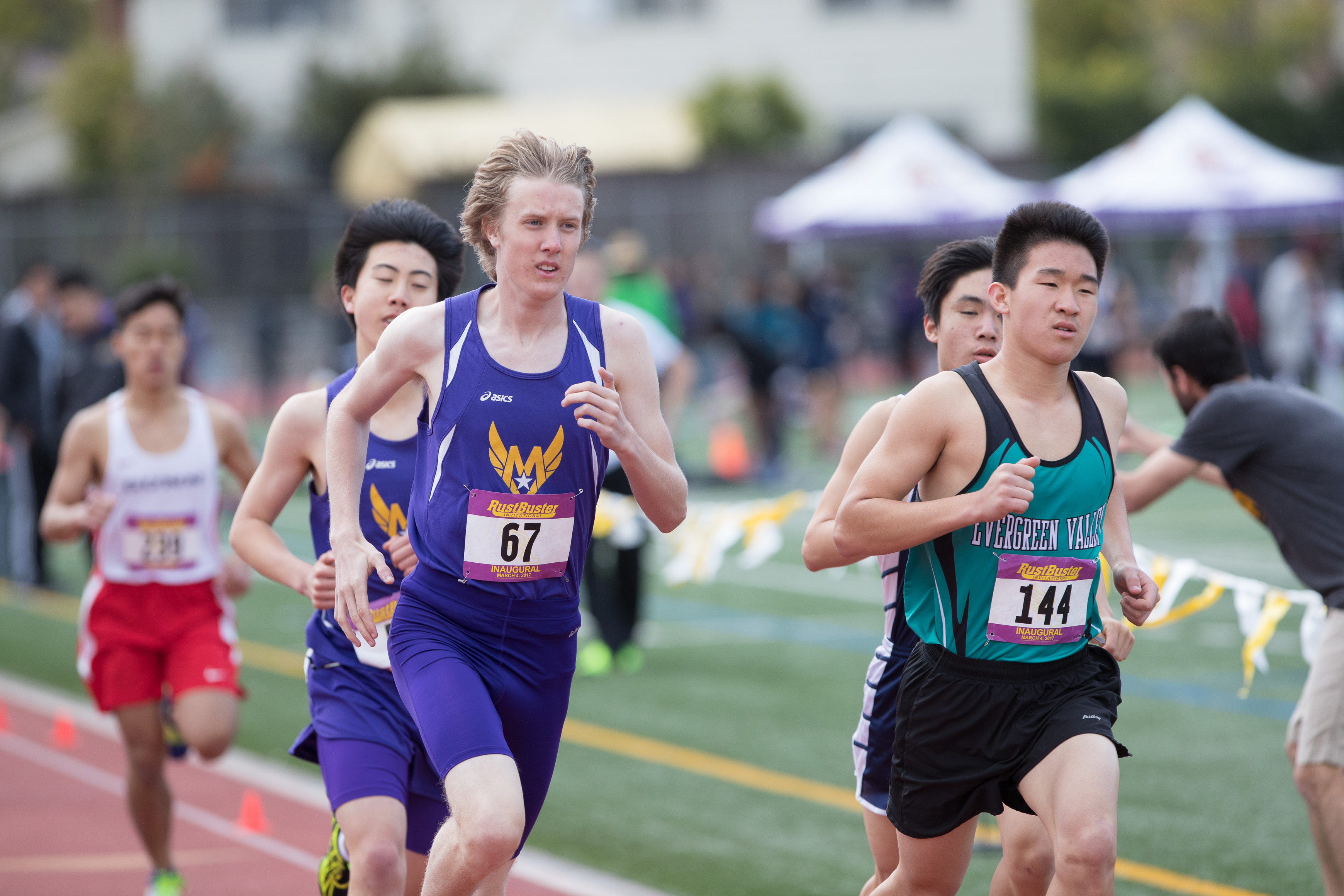 Canon Canon EOS-1D X Mark II EF300mm f/2.8L IS USM 300 mm 1/2000 sec at f / 4.0 ISO 500