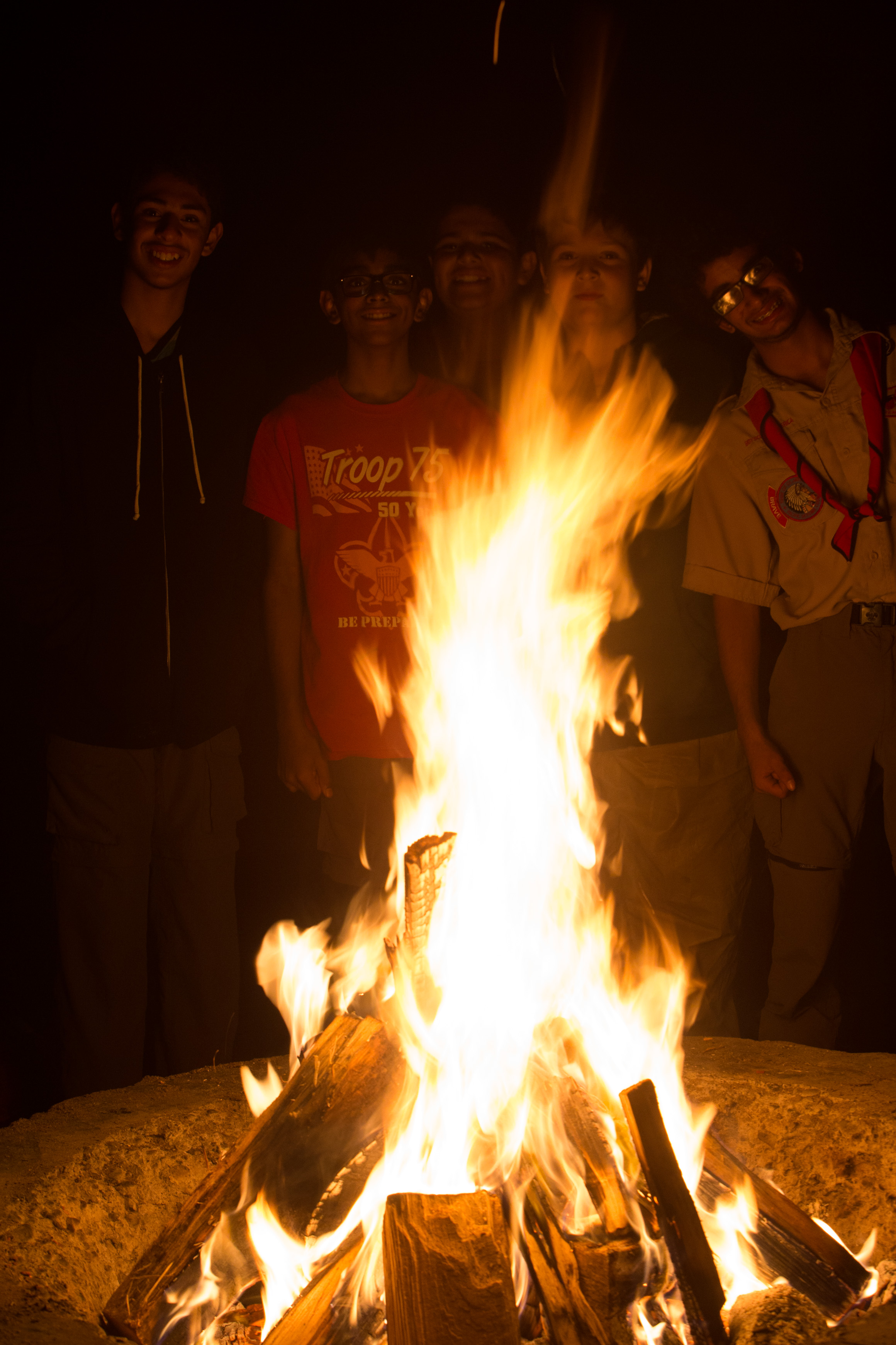 Canon Canon EOS-1D X EF70-200mm f/2.8L IS USM 73 mm 1/30 sec at f / 8.0 ISO 1250