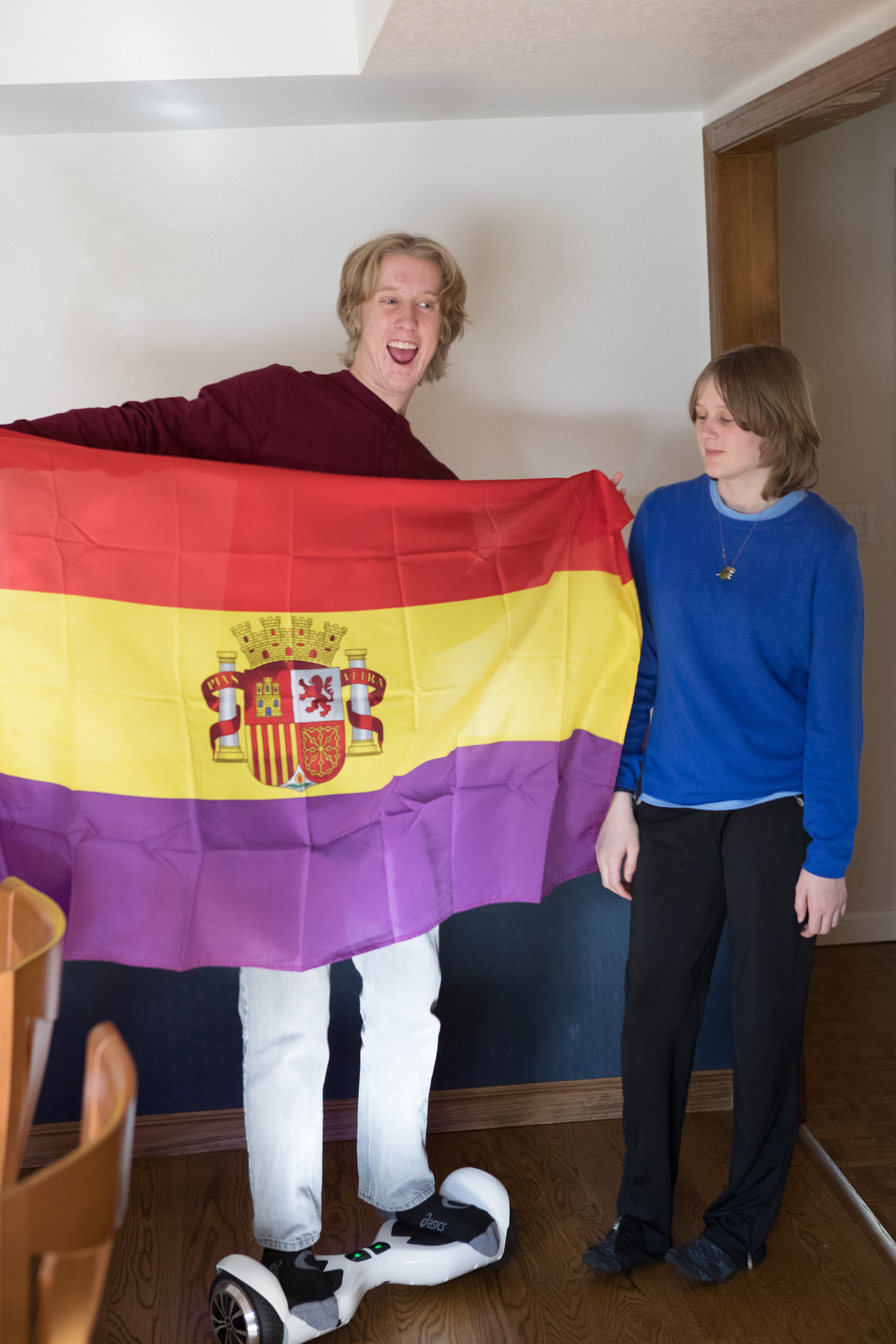 Canon Canon EOS-1D X Mark II EF24-70mm f/2.8L USM 57 mm 1/100 sec at f / 4.0 ISO 4000