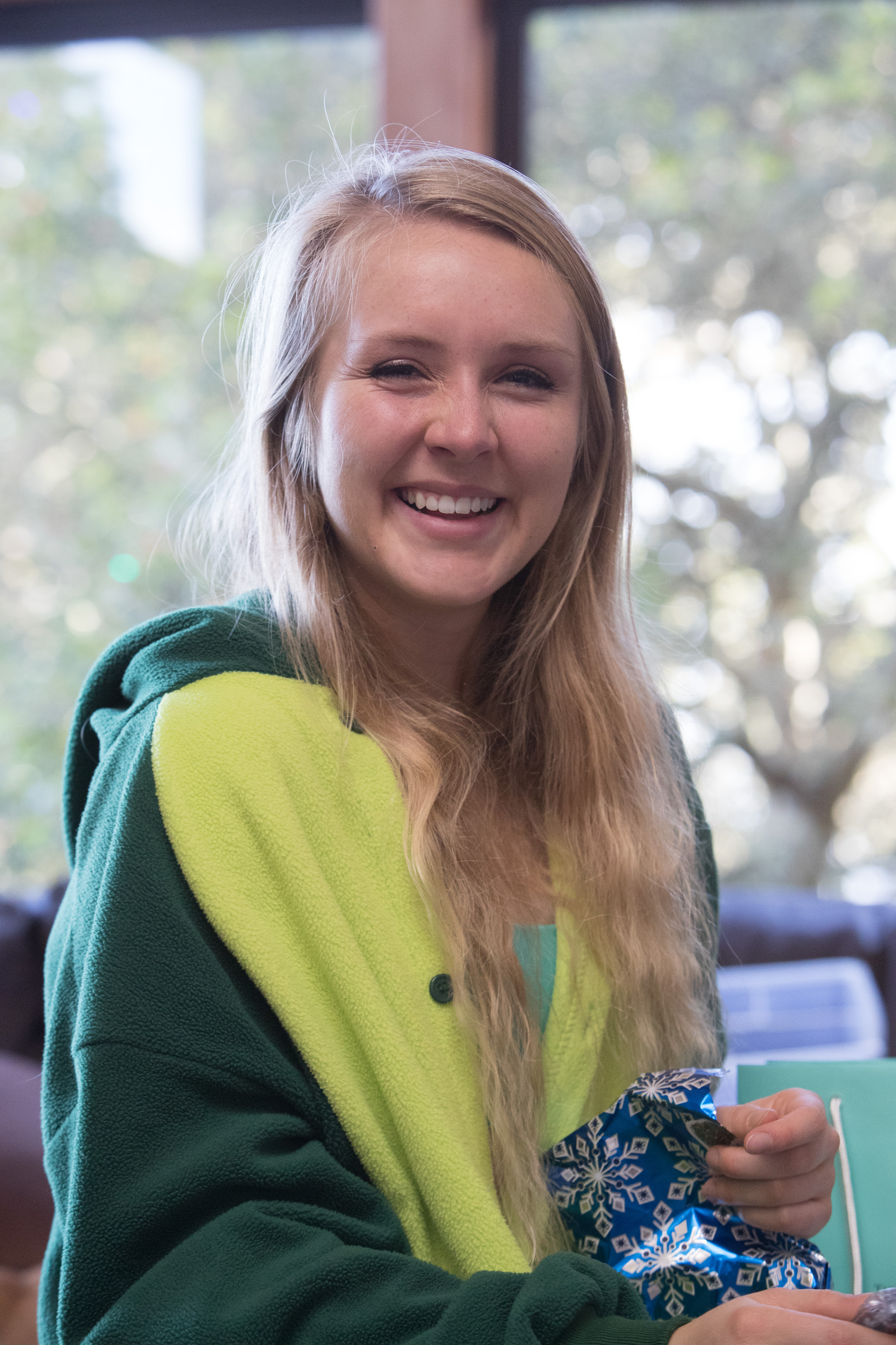 Canon Canon EOS-1D X Mark II EF70-200mm f/2.8L IS USM 100 mm 1/320 sec at f / 5.6 ISO 4000